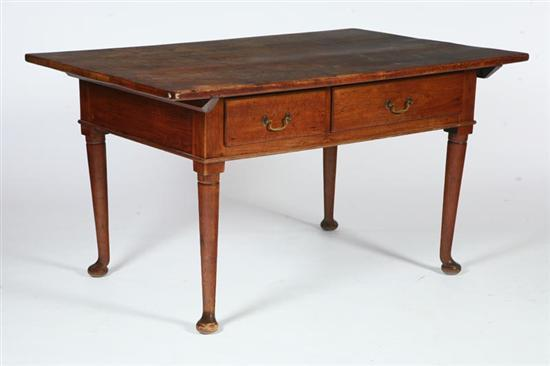 PIN TOP WORK TABLE Pennsylvania early 19th century walnut with