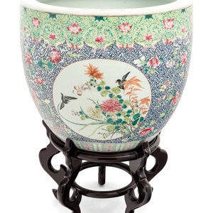 A Chinese Famille Rose Porcelain Scroll Pot Early 20th Century
