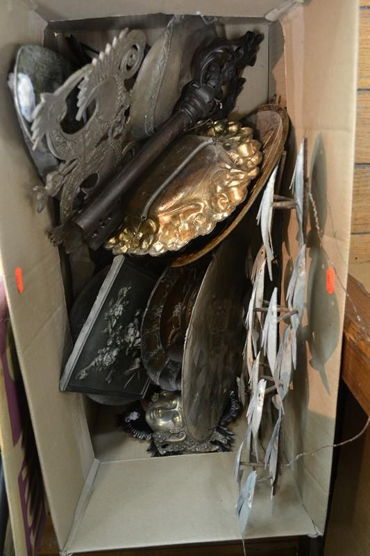 BOX OF METAL WALL PLATES AND SUN DIAL