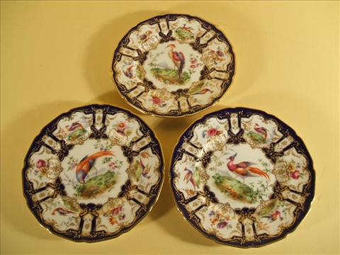 TWELVE ROYAL DOULTON BLUE GROUND CABINET PLATES Early 20th c