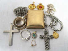 A mixed lot comprising a gold filled vesta case two