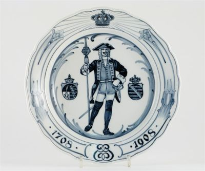 A Meissen commemorative plate painted in blue with Augustus the