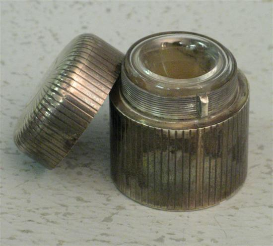 Sampson Mordan Co George V silver travelling inkwell with reeded