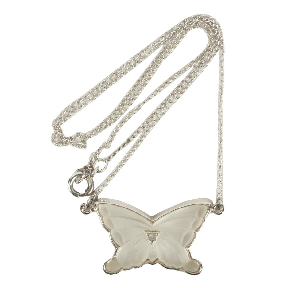 ROCK CRYSTAL DIAMOND BUTTERFLY NECKLACEcontaining one carved rock crystal measuring