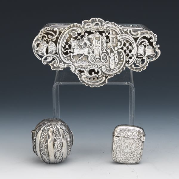 TIFFANY CO STERLING SILVER WALNUT PILLBOX ENGLISH STERLING BAROQUE STYLE
