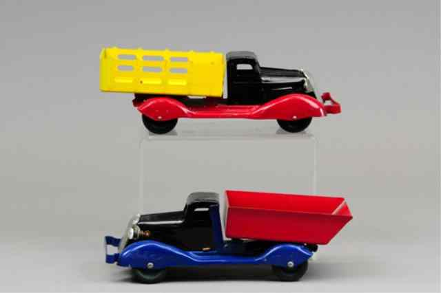LOT OF TWO WYANDOTTE TRUCKS Pressed steel includes two trucks