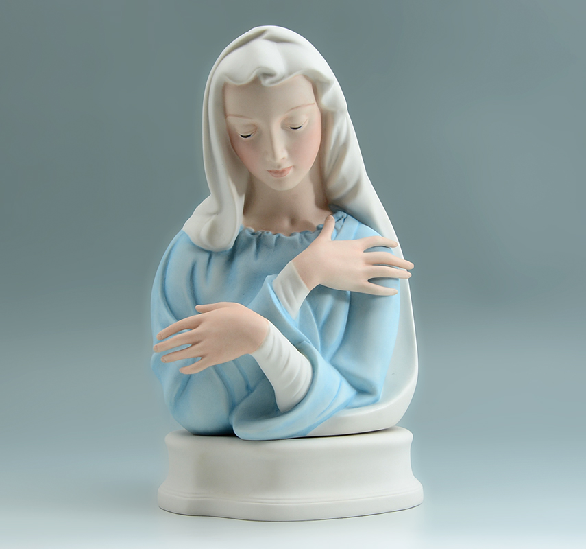 BOEHM PORCELAIN 605D LA PIETA MADONNA FIGURE Marked on base