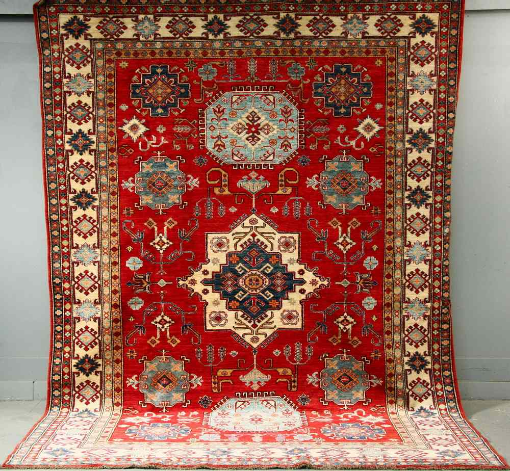 CARPET 7 8 x 9 2 Persian Kazak carpet with