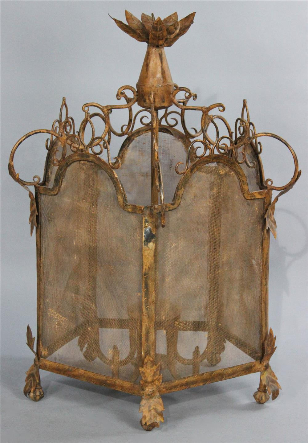 CHANDELIER WITH RUSTED PATINA AND LEAFY ACCENTS five sided with