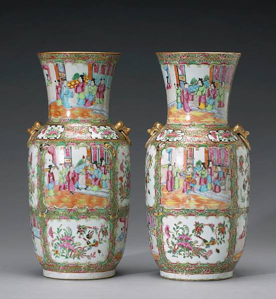 A pair of Canton Rose Medallion export porcelain vases Late