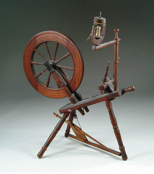 18TH CENTURY HARDWOOD SPINNING WHEEL Features very nice turnings and