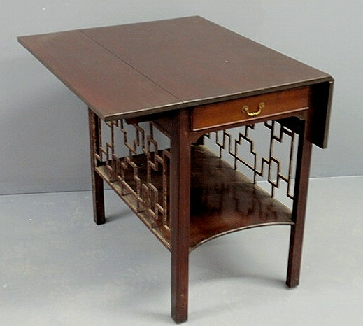 Chinese Chippendale style mahogany Pembroke table with drop leaves 28