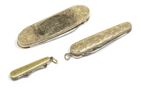 THREE GOLD POCKET KNIVES ca 1900 Yellow gold and metal