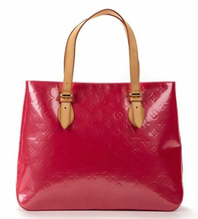 Louis Vuitton Brentwood shoulder bag in pink monogram patent Vernis