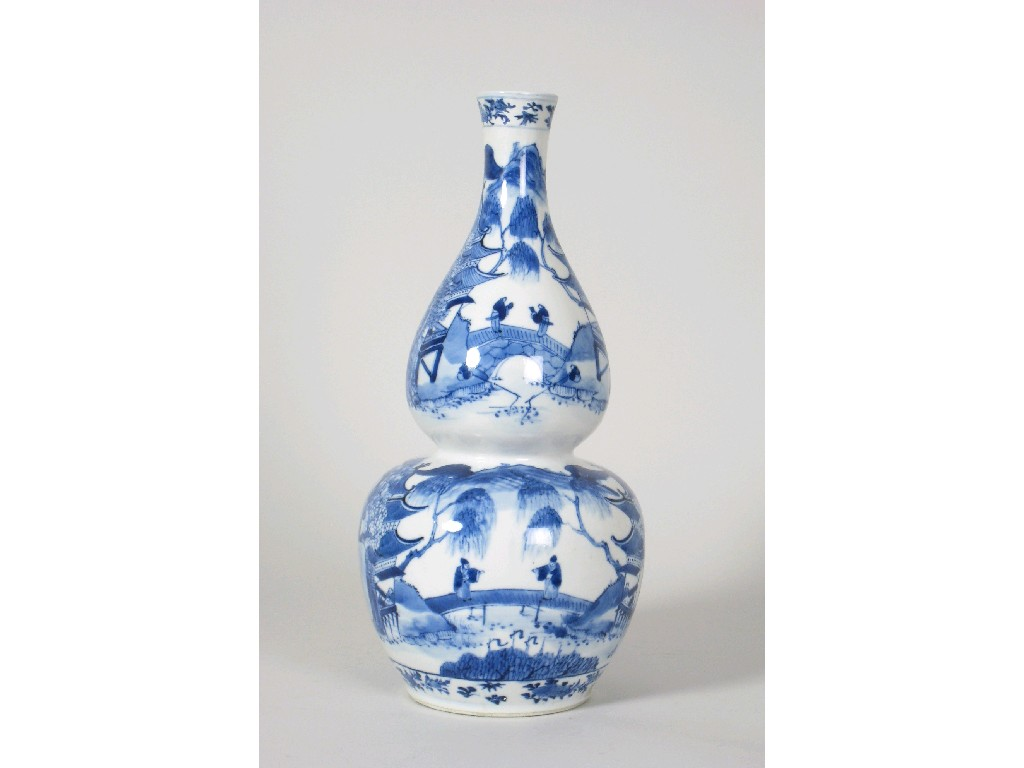 A Chinese blue and white double Gourd Vase printed figures