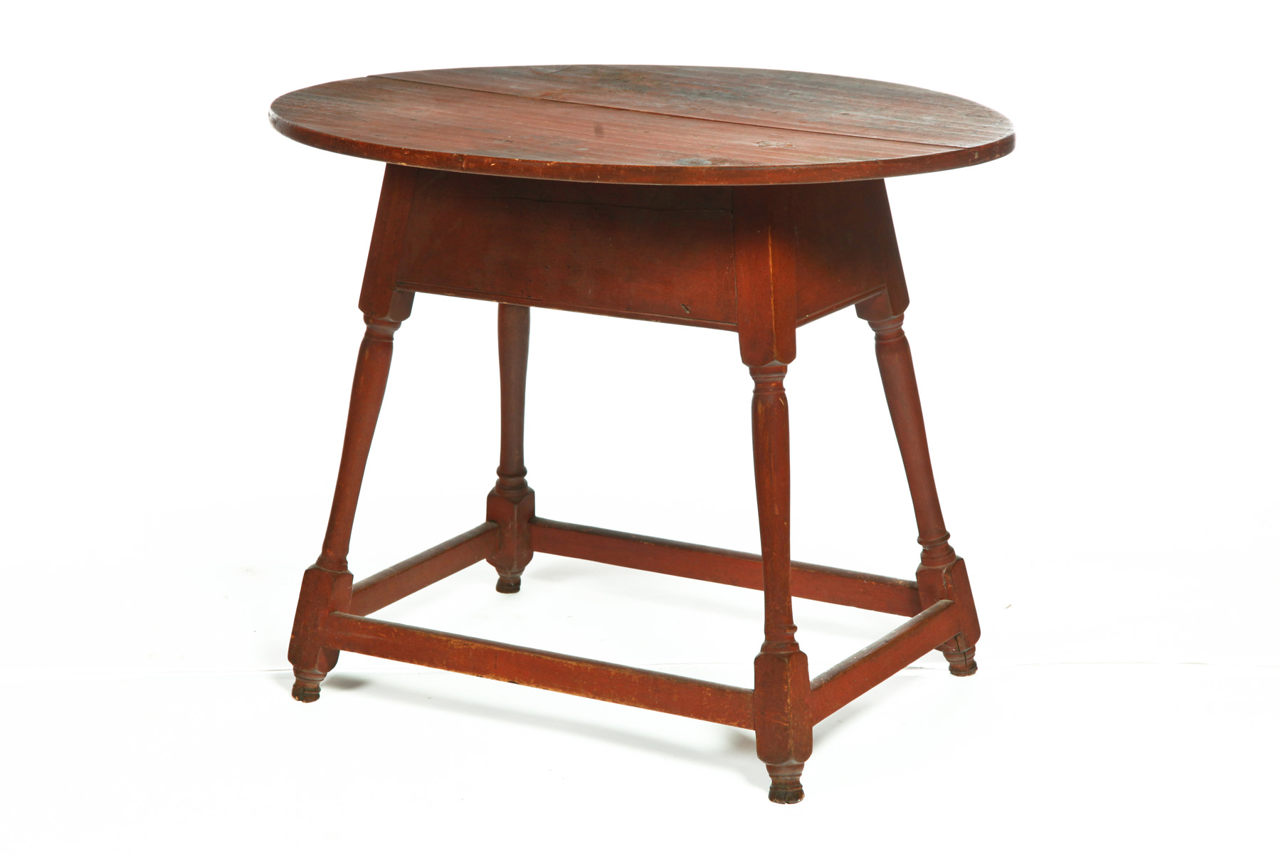 NEW ENGLAND QUEEN ANNE TAVERN TABLE Possibly Massachusetts 18th century