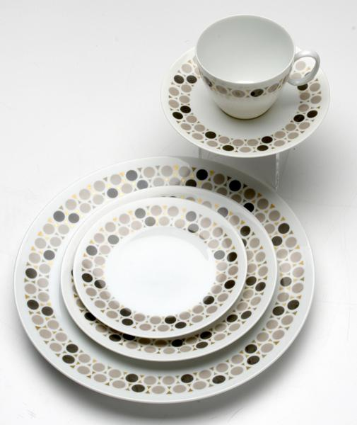 RAYMOND LOEWY Shape Rhythm china set in the Mosaic pattern