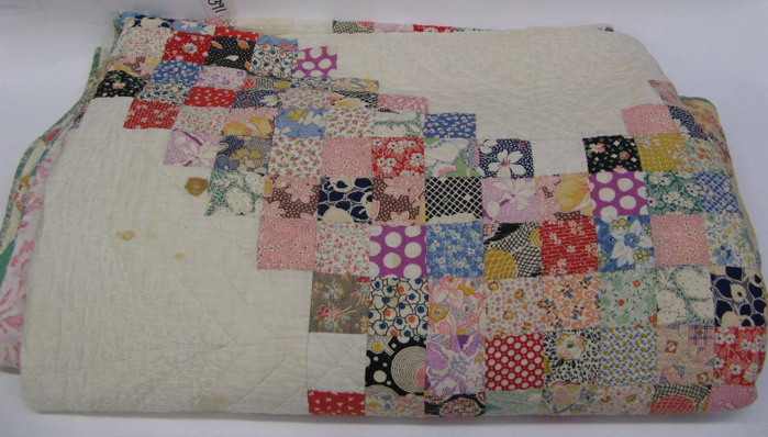 AMERICAN HANDMADE AND QUILTED PATCHWORK QUILT multi color pattern fabric