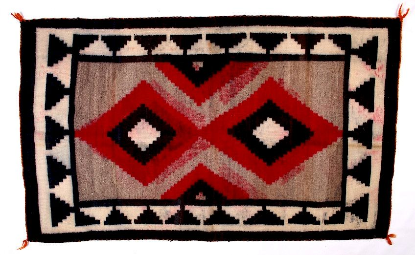 Navajo Native American Early Klagetoh Wool Rug For your consideration
