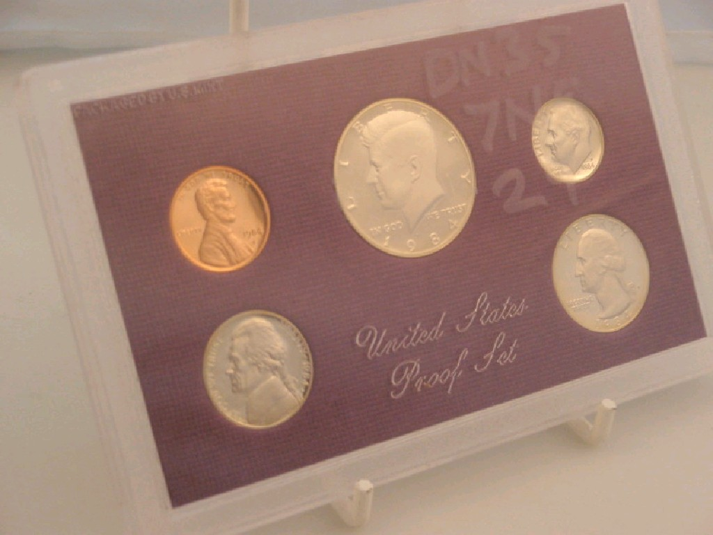 The Thomas Jefferson coinage and currency set 1993 and a