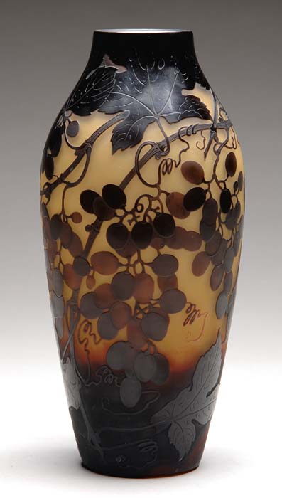 D ARGENTAL CAMEO VASE Lovely D Argental vase has nicely