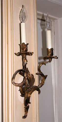 Title 4 brass vine sconces with 2 lights and floral
