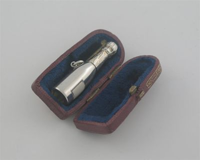 A late Victorian novelty telescopic pencil in the form of