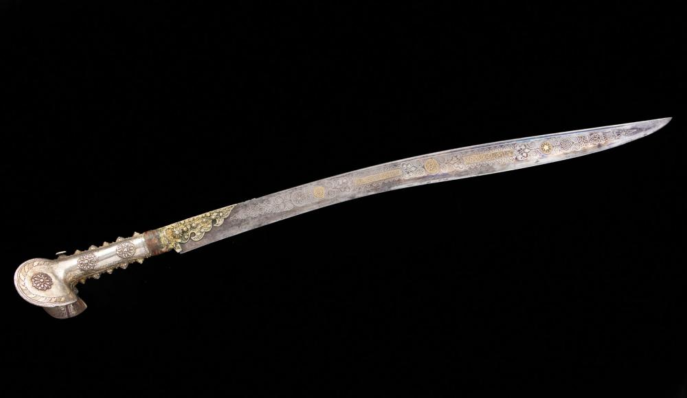 Turkish Yataghan early 19th c slightly recurved blade narrow fuller