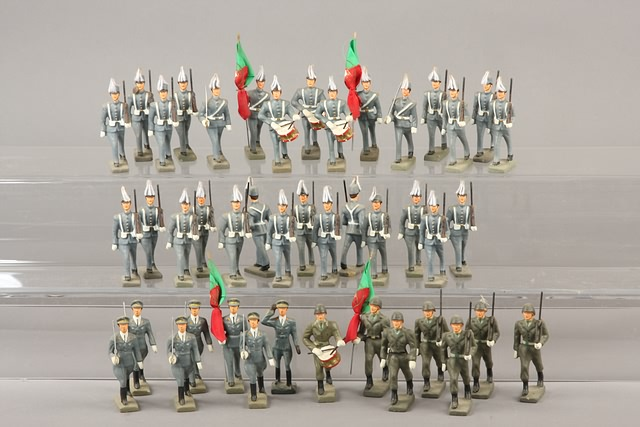 Lot of 43 modern composition figures marching Austrian Infantry and