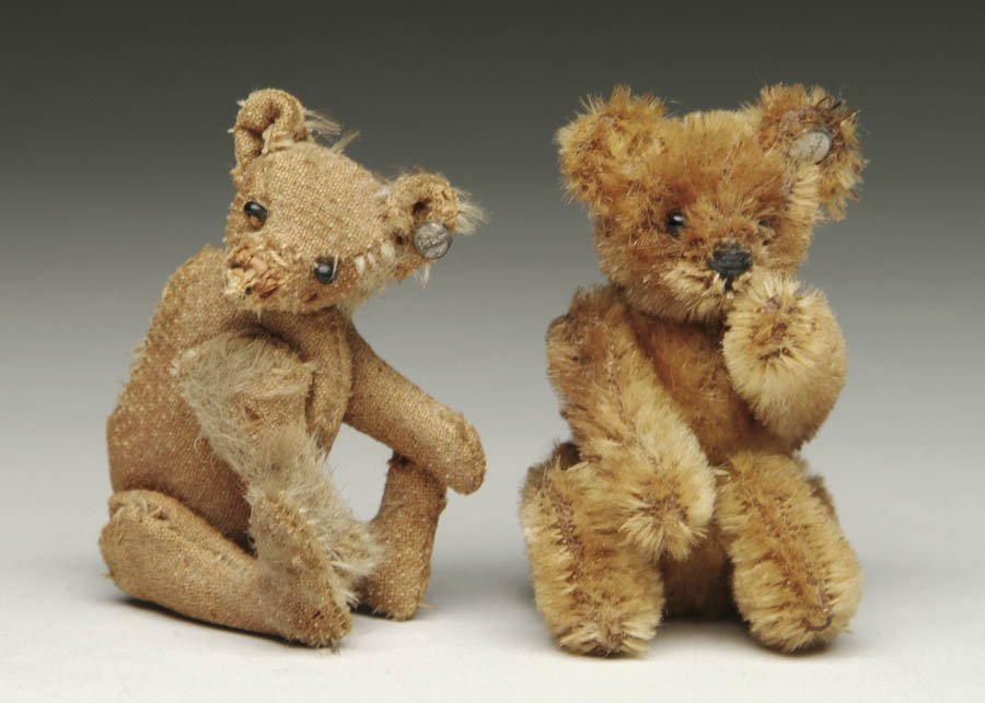 LOT OF 2 EARLY FULLY JOINTED MINI STEIFF BEARS 4