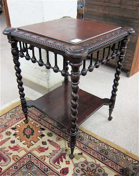 VICTORIAN MAHOGANY LAMP TABLE American c 1900 having a rectangular