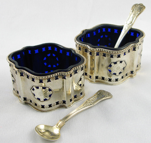 PAIR OF SWEDISH SILVER SALT CELLARS AND GORHAM SALT SPOONS