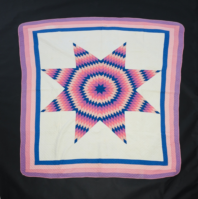 First half 20th century Texas Star in pink purple and
