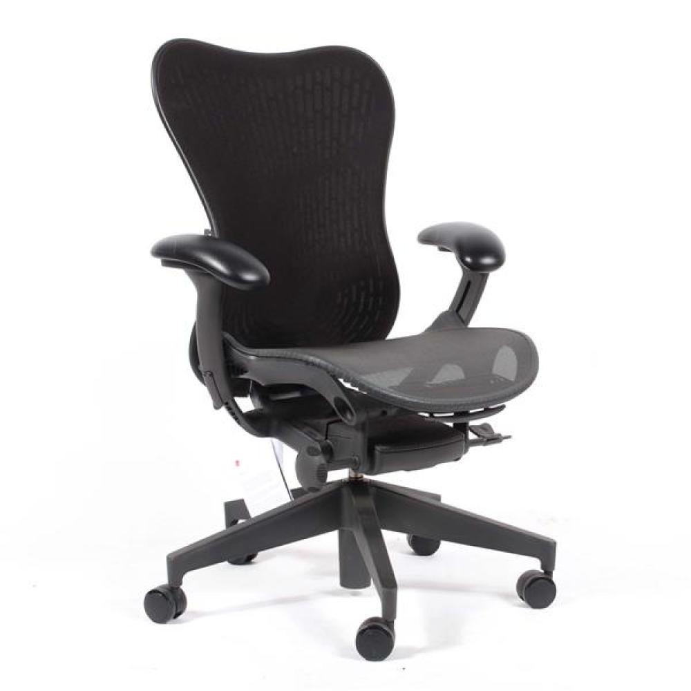 HERMAN MILLER MIRRA 2 OFFICE DESK TASK CHAIR Herman Miller
