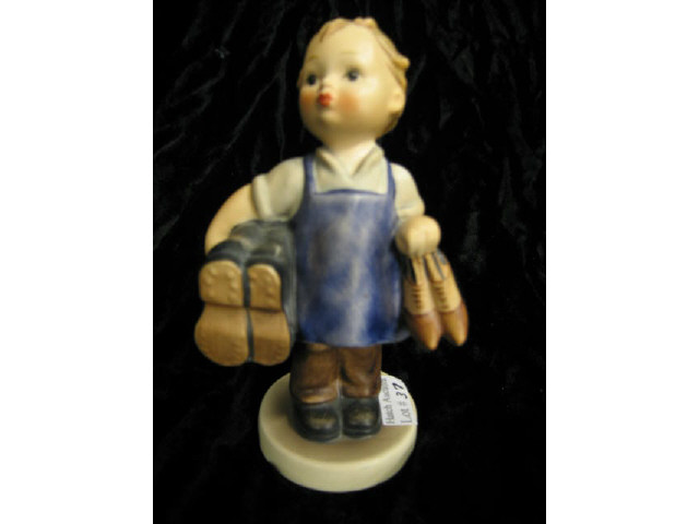 Hummel Figurine Boots 143 0 stylized bee mark