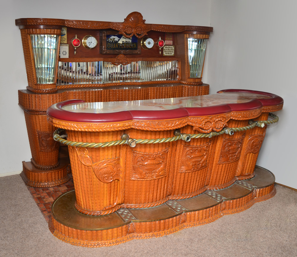 A GRAND NAUTICAL MOTIF BAR BAR BACK Circa early to