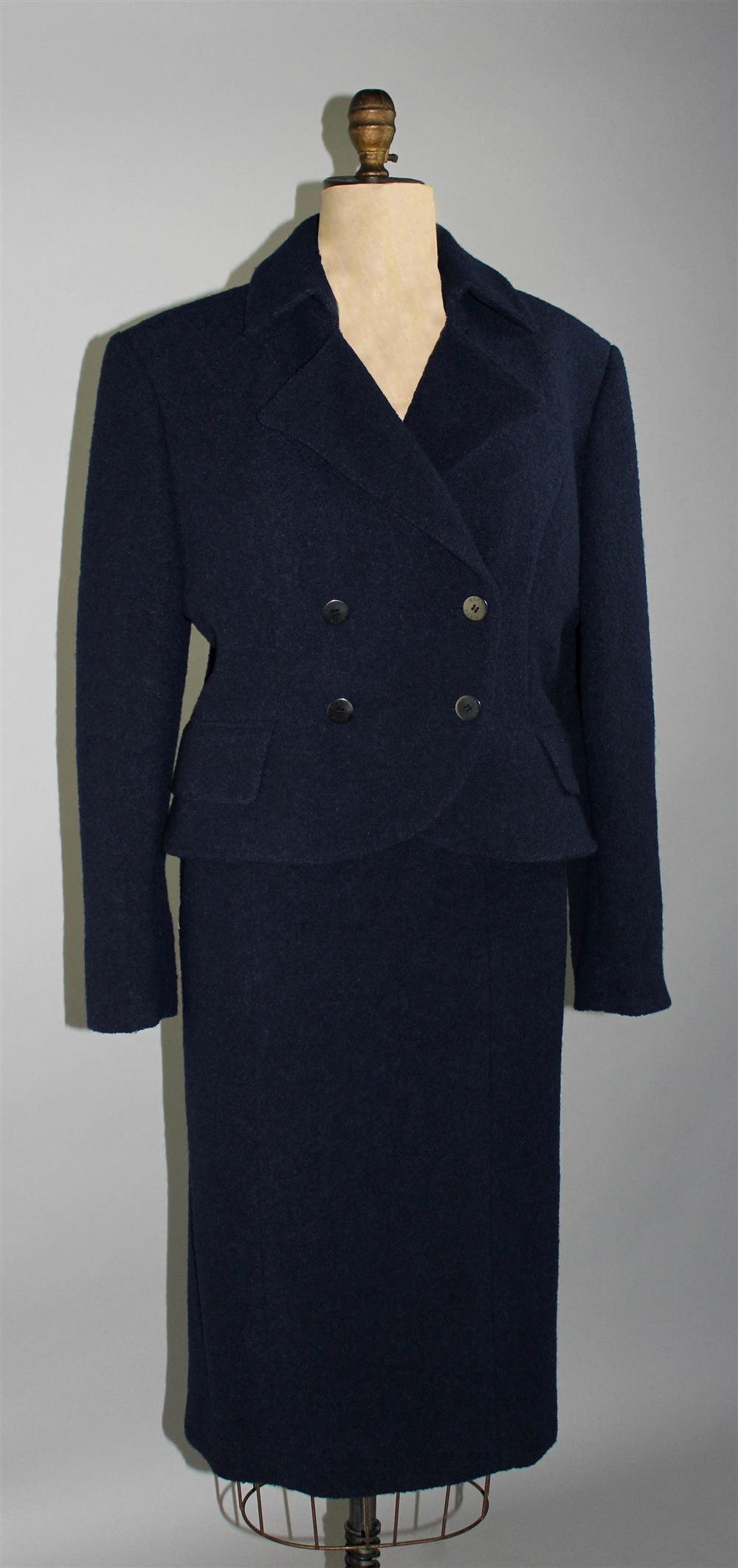 HERMES NAVY WOOL BOUCLE TWO PIECE SUIT the top with