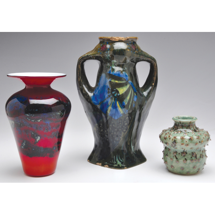 Art Glass vase bulbous shape with flaring rim in multicolored