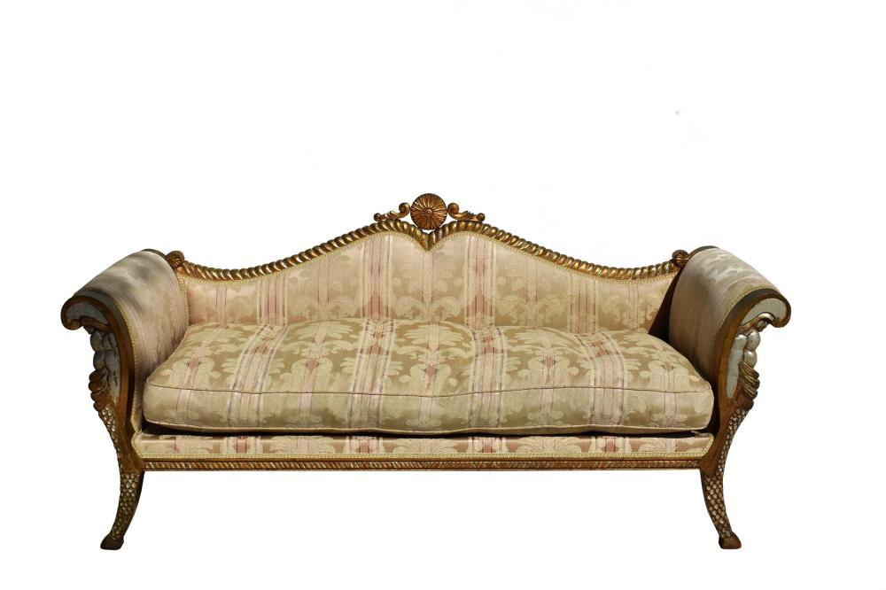 ITALIAN GILTWOOD FANTASY SETTEE20th Century The serpentine gadrooned back with