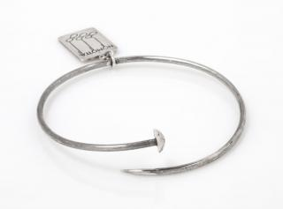 A Sterling Silver Knitting Needle Bangle Charm Bracelet Nomotta 12