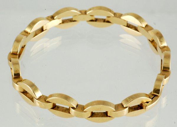 Yellow gold link bracelet 7 length x 3 8 wide