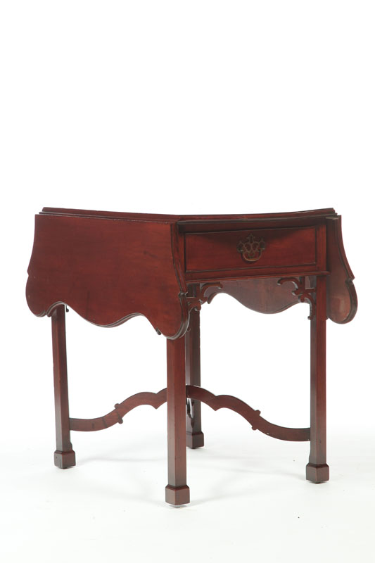 CHIPPENDALE PEMBROKE TABLE American 1760 1775 mahogany pine and chestnut