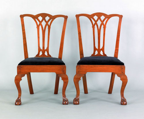 Pair of Delaware Valley Chippendale mahogany dining chairs ca 1775