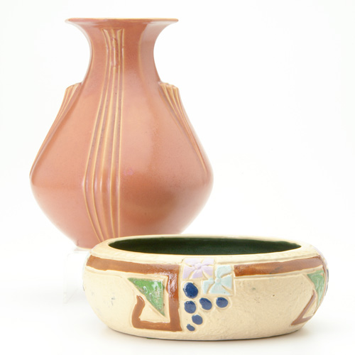 ROSEVILLE Two pieces a Mostique bowl with flowers and geometric