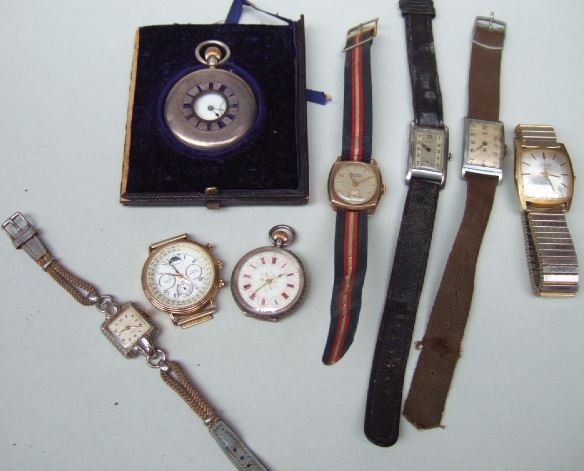 A gentleman s silver cased keyless wind half hunting cased
