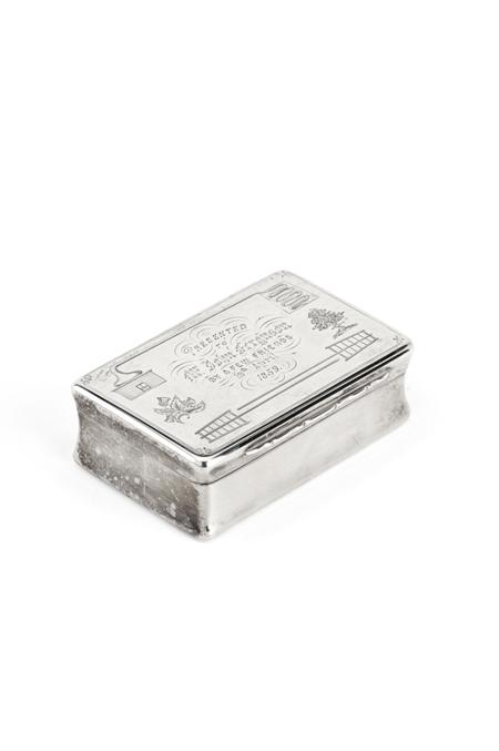 A Victorian presentation snuff box makers mark indistinct EF or