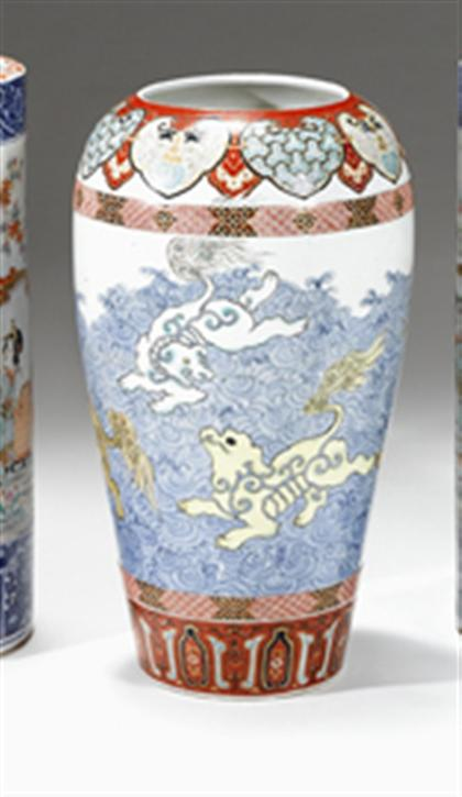 Large Japanese enameled porcelain floor vase signed 19 20th century