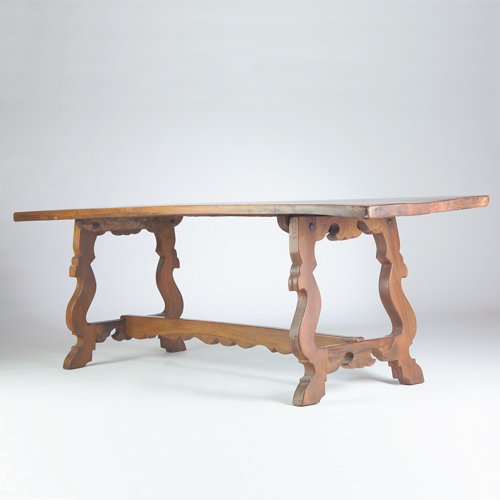 Italian Baroque style refectory table with a long rectangular top