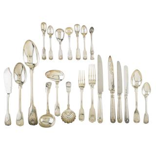 FIDDLE AND SHELL PATTERN ENGLISH SILVER FLATWARE 127 12 dinner