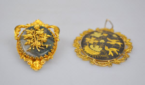 Moss agate hanging pendant in heavily cast rococo style setting